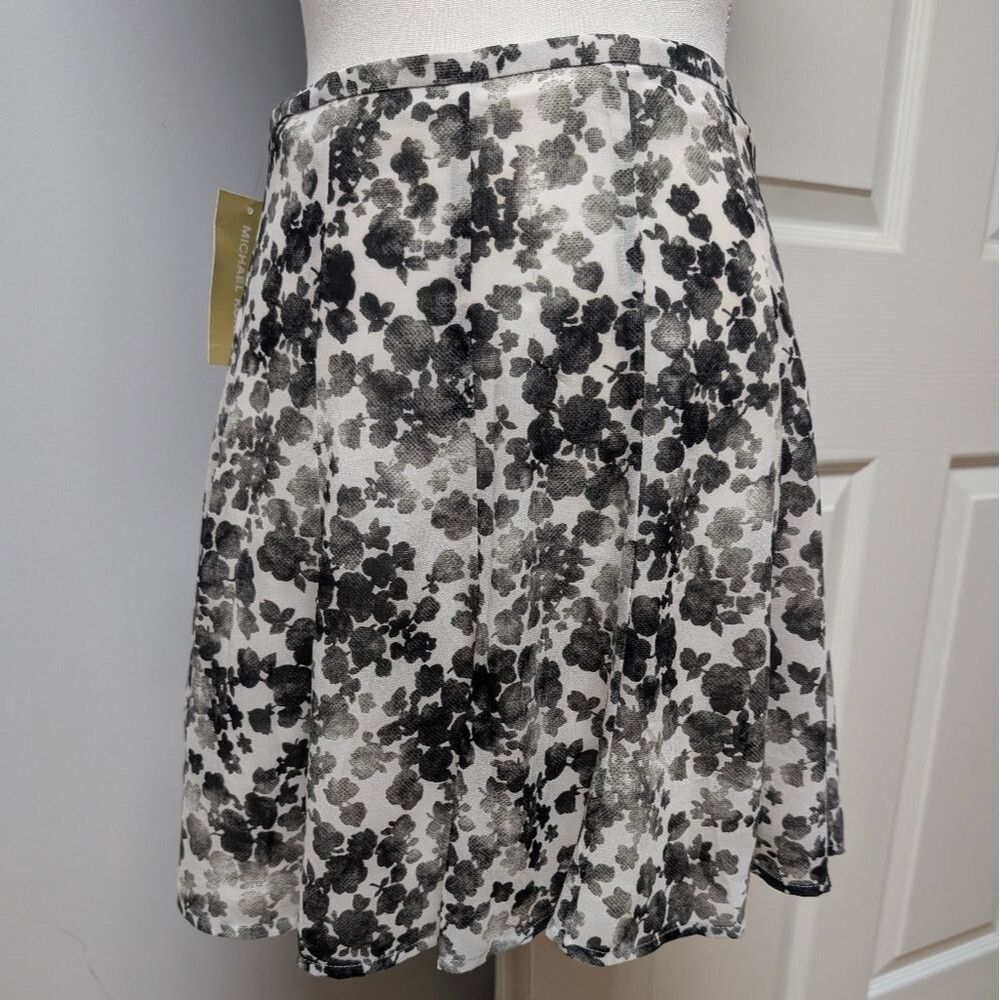 Michael Kors Black and White Floral Skater Skirt Size 6